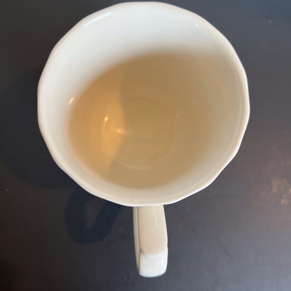 Vintage Churchill Toile Scalloped Blue and White China Mugs. - Picture 6 of 11